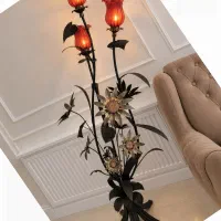 چراغ کنار سالنی