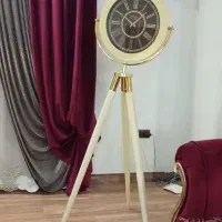 ساعت ایستاده