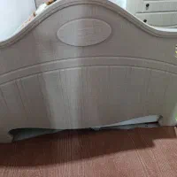 تخت وکمدبچه نوجوان