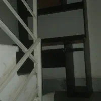 یک میز کامپیوتر تمیز پول لازم هستم