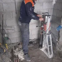 انجام خدمات کاشت میلگردو کرگیری سوراخ کاری تاسیسات