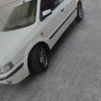 سمند ef7/مدل 93 /  یک گلگیر رنگ /