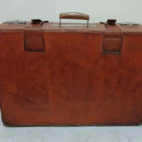 کیف مسافرتی قدیمی