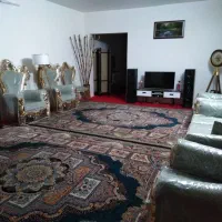 رهن-اجاره-یک-واحداپارتمان-120متری-طبقه-اول-حاشیه