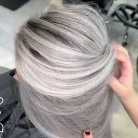 رنگ و لایت|خدمات آرایشگری و زیبایی|قزوین, |دیوار