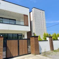فروش-ویلا-نما-مدرن-استخر-داخلی
