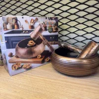 گردو شکن (گالری کوروش)