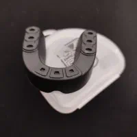 محافظ لثه بوکس