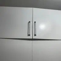 کمد ایستاده