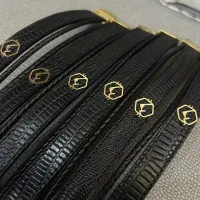 دستبند طلا کادویی نماد شرکت طلا