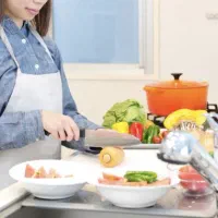 - آشپزی و امور منزل