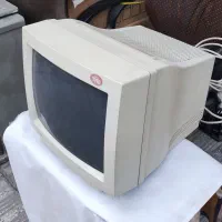 مانیتور ۱۴ اینچی سالم و ارزان