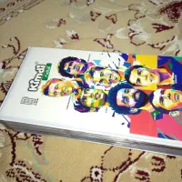 کیمدی همراه با مینی فیگو و برچسب