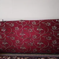 چند عدد پشتی موجوده