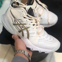 کفش فوتبال فوتسال والیبال