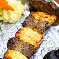 همکاری در باغ رستوران
