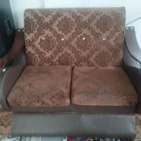 مبل قهوه ای