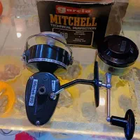 چرخ کلکسیونی میشل ۸۱۰