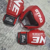 دستکش و کلاه بوکس