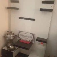 کمد بچه دوعدد یک عدد بوفه شیشه ای ۱عددمیز