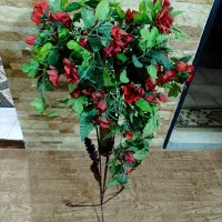 گل و گلدان پایه دار فلزی