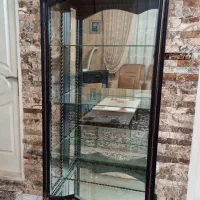 ویترین ۴ طبقه