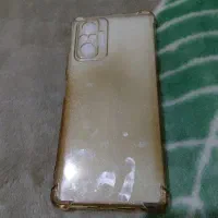 دو قاب گوشی یکی کپسول دار و یکی قاب سیلیکونی