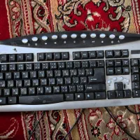 کیبورد و مانیتور