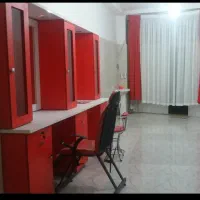 ویترین آرایشگاه زنانه