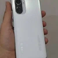 گوشی پرچم دار F3