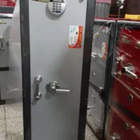 گاوصندوق  ارتفاع‌ ۱۴۵‌در۴۵