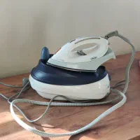 اتو بخار  DeLonghi