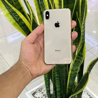 ایفون xsmax256gig. Zaa