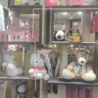 سه عدد ستون دکوراتیو چوبی رنگ آمیزی شده