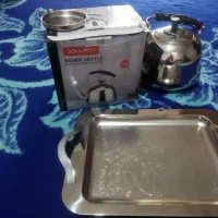 یه کتری استیل یه سنی استیل