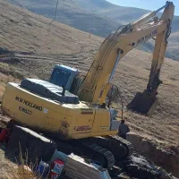 بیل زنجیری آماده انجام خاکبرداری