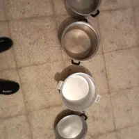 سه عددقابلمه کم‌کار و یک عدد ماهی تابه نو