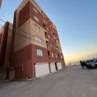 دو خواب /کلید تحویل/پارکینگ/فقط ۸۰۰ میلیون|فروش آپارتمان|هشتگرد, شهرک گلها|دیوار
