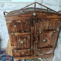 جاکفشی و ویترین