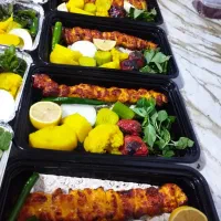 نیازمند منشی وکمک اشپز