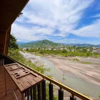 کلبه شاهی جکوزی بزرگ ویو جنگل. دریا ۲ تا تراس بزرگ