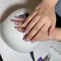 کاشت ناخن فقط ۵۵۰