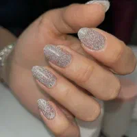 آموزش و خدمات کاشت ناخن کاشت مژه کراتین مو|خدمات آرایشگری و زیبایی|اصفهان, قائمیه|دیوار