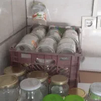 شیشه خیارشوری تمیز و سالم