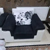فروش مبل ۹ نفره و یه میز ناهار خوری ۶ نفره|مبلمان خانگی و میز عسلی|شیراز, فرهنگ شهر|دیوار