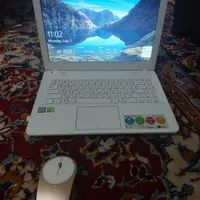 لب تاب ایسوسasus