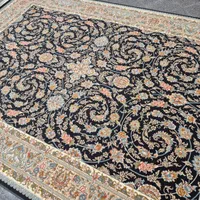 ۶ تخته قالی ۹متری۷۰۰ شانه نوآکبندتخفیفی زمینه دودی|فرش|مشهد, شاهد (شهرک غرب)|دیوار