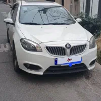 برلیانس ۳۲۰