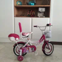 پرستار کودک و امور منزل (۳ روز در هفته)