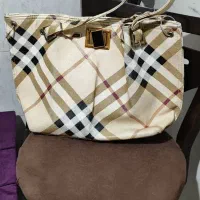 تعدادی کیف و کالج و کتونی سایز 39و40